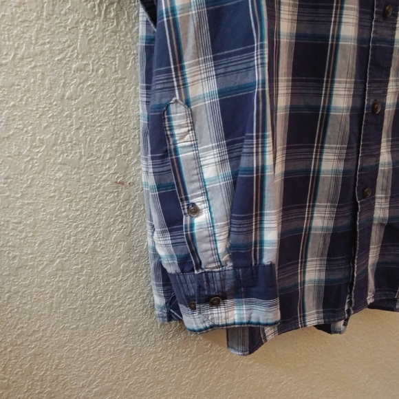 Wrangler - XL Men's Dress Shirt. - Picture 6 of 10